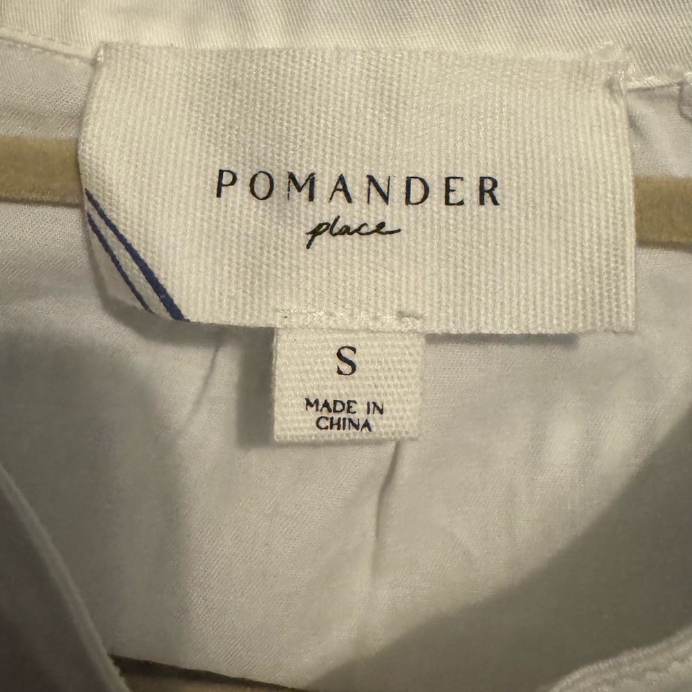 Pomander Place Classic White Tunic style dress - Picture 4 of 9